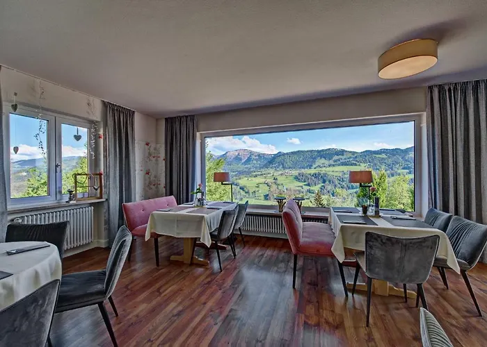 Allgaeuer Panoramahotel 3*