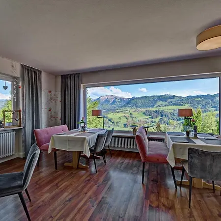 Allgaeuer Panoramahotel 3*