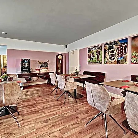 Allgaeuer Panoramahotel Szálloda 3*